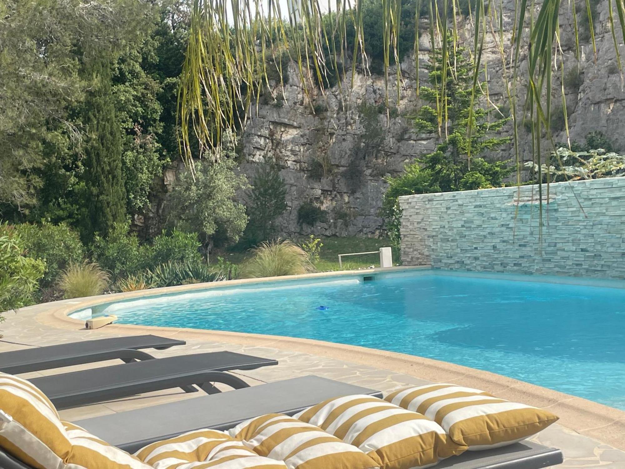La Villa Des Carriers- Maison Avec Piscine Proche Mer Roquefort Les Pins Exterior foto